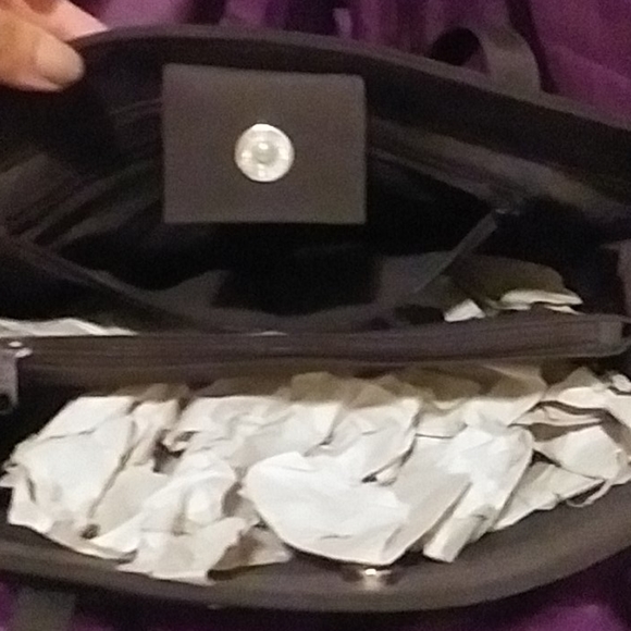 Jaclyn smith genuine leather with man made trim - Picture 11 of 13